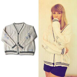 Taylor Swift Folklore Original The Cardigan Oversized Cream Sweater Medium / Lar